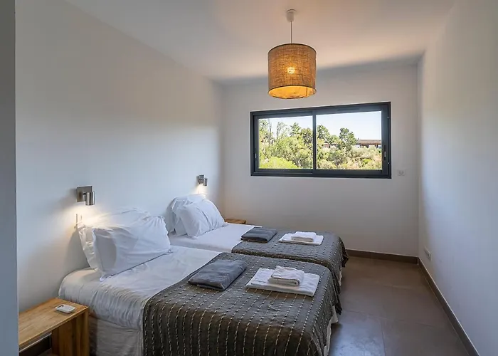 Willa Les De Lorello