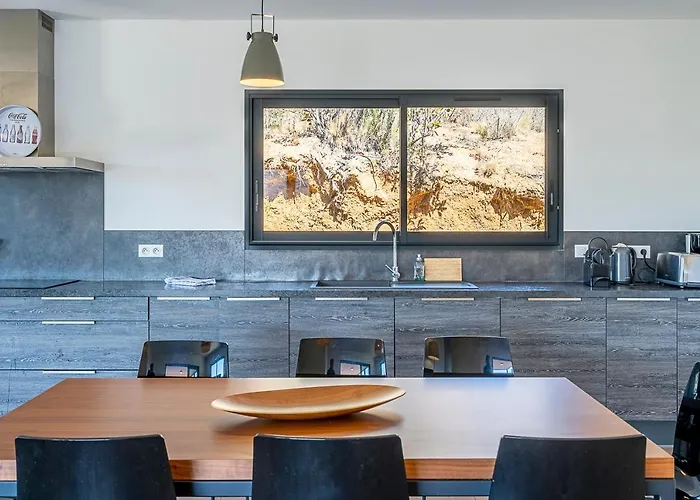 Willa Les De Lorello